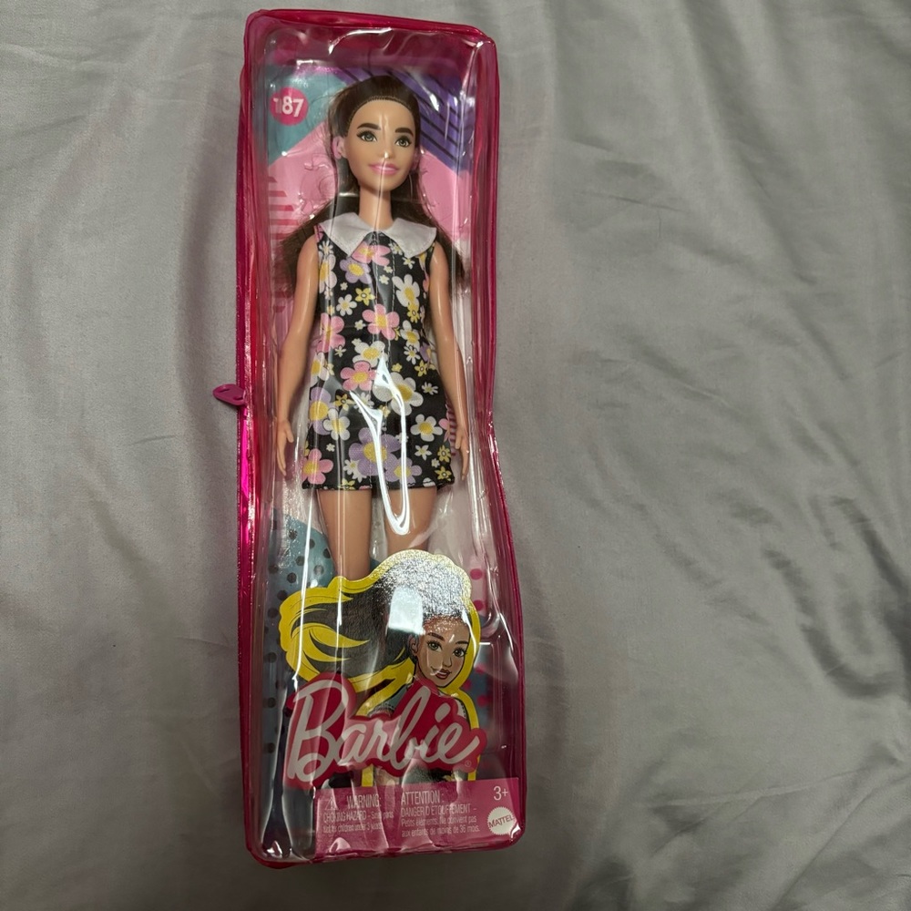 Barbie 187- hearing aide Barbie New in box